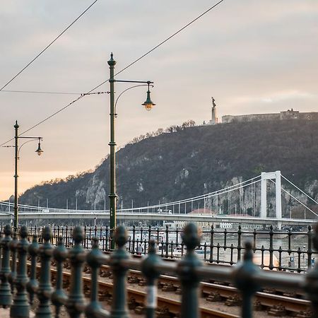 Danube Castleview Apartment Budapest Exteriör bild